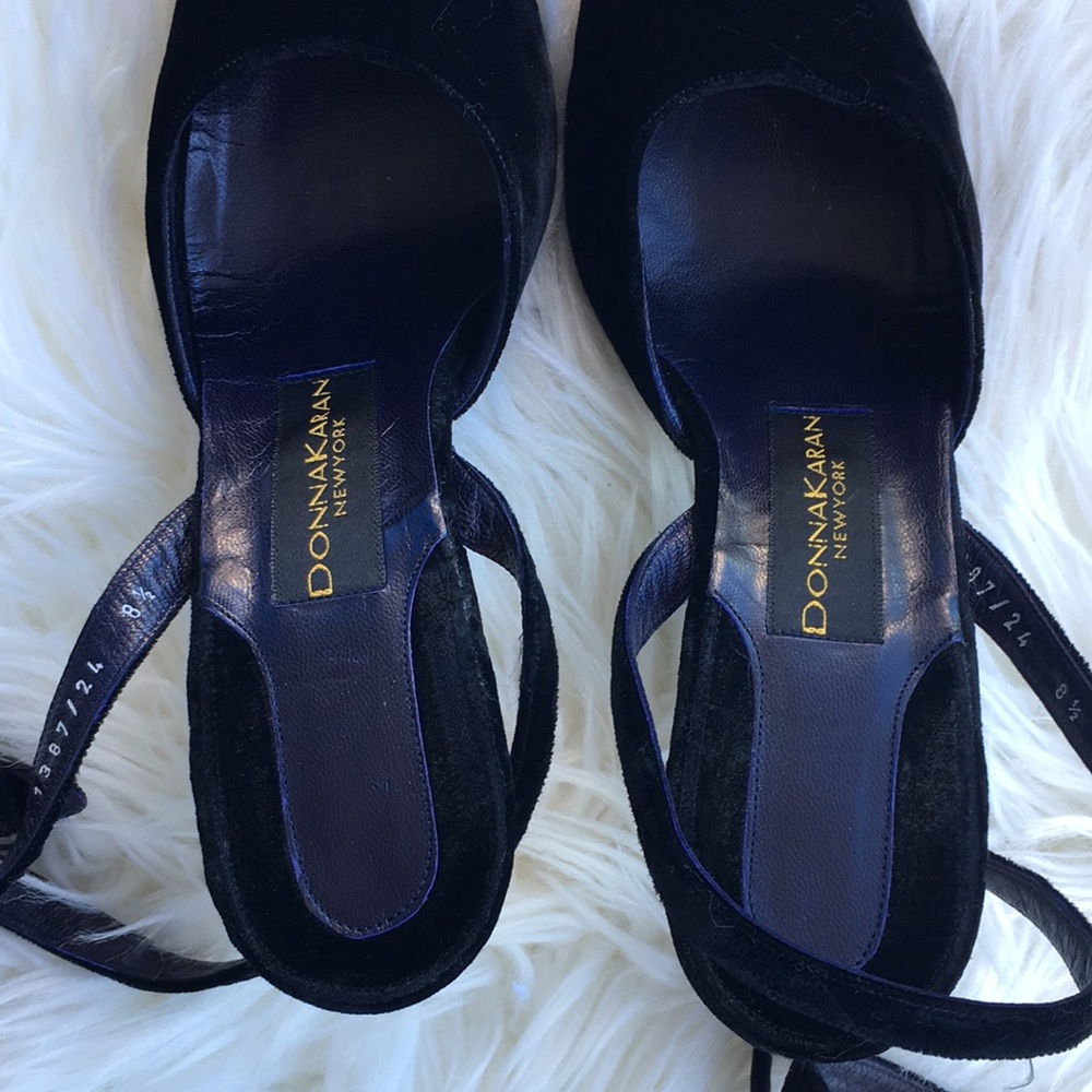 Donna Karan New York Black Velvet Pointy Toe Ankle Strap Heels - Picture 4 of 16